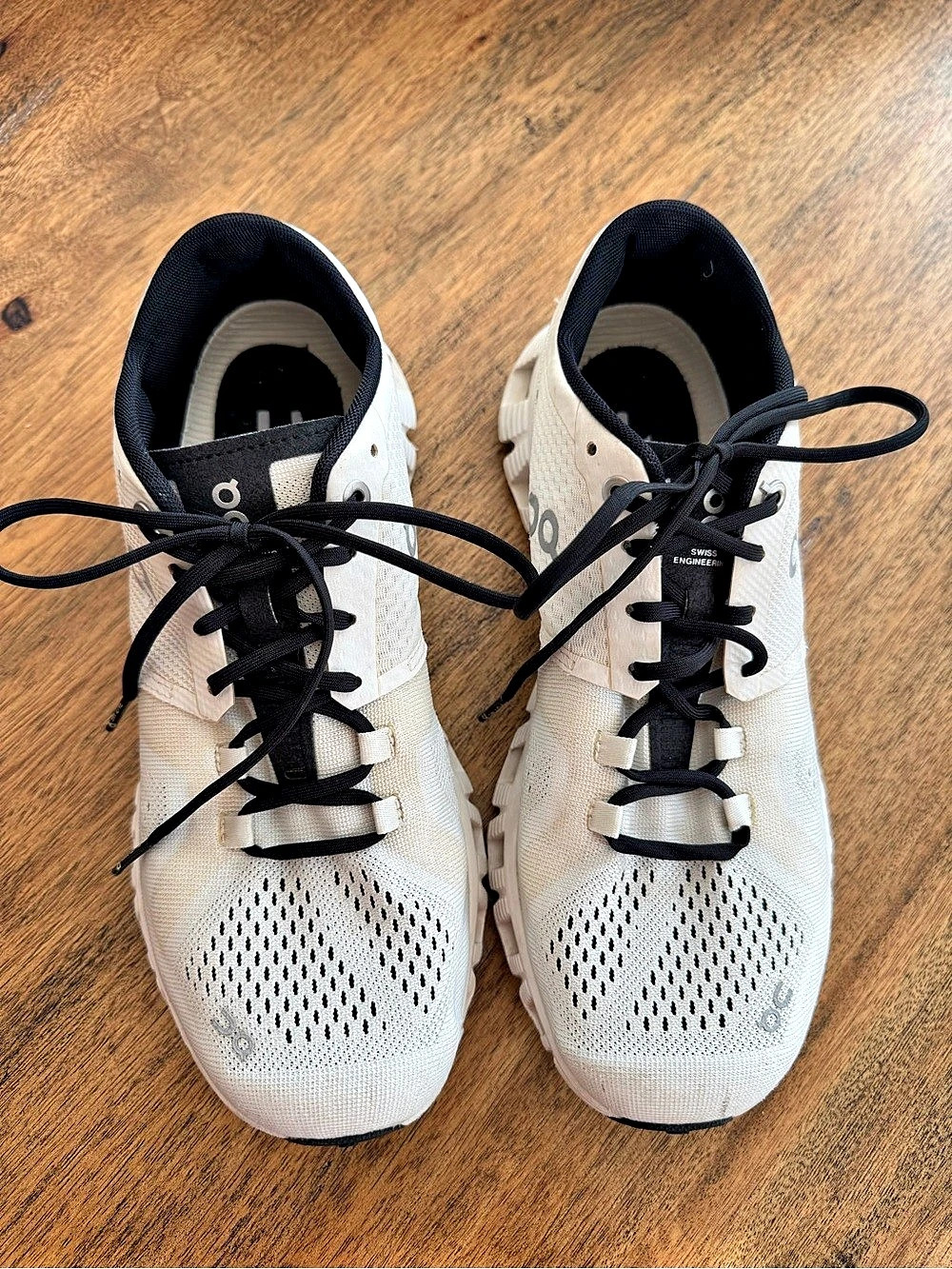 On Cloudswift Athletic Shoes White & Black US 7.5